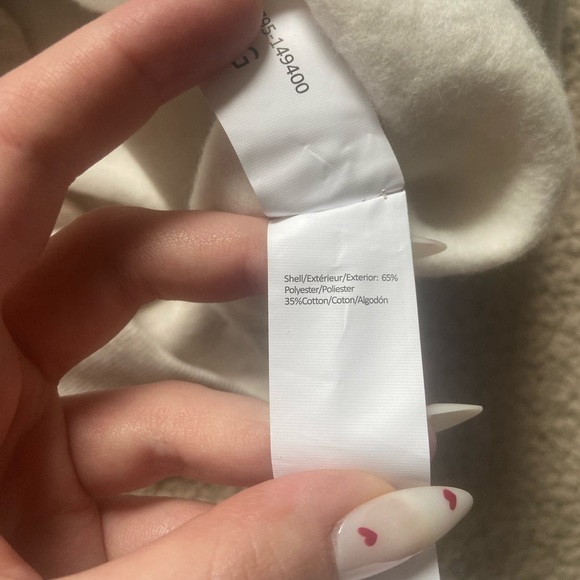 🌸 Refuge 🌸 cropped cream sweater - Picture 7 of 9